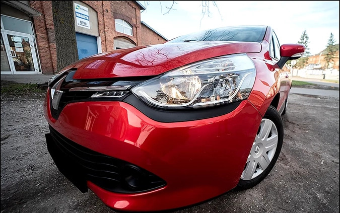 Renault Clio cena 33999 przebieg: 124000, rok produkcji 2016 z Elbląg małe 742